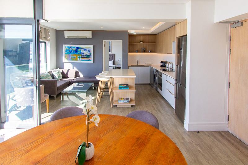 2 Bedroom Property for Sale in Sea Point Western Cape